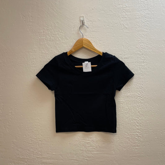 BLACK SHORT SLEEVE CROP